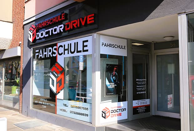 Fahrschule Doctor Drive - Außenansicht